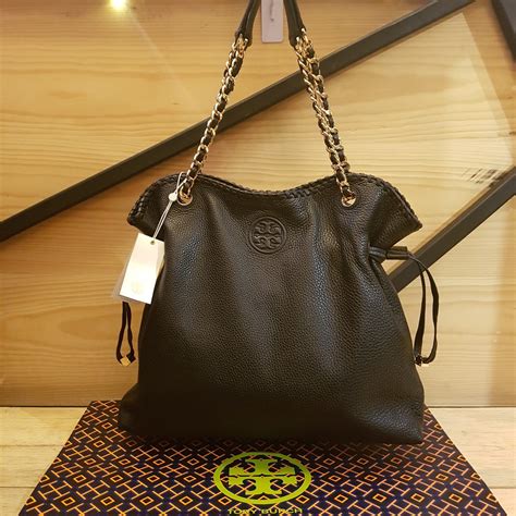 cuanto cuesta una bolsa tory burch original|Tory Burch bolsa negra.